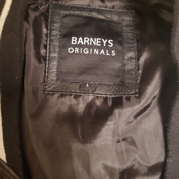 My favorite jacket. Barney's is a classic brand that no longer has stores. 500$ - Picture 3 of 4